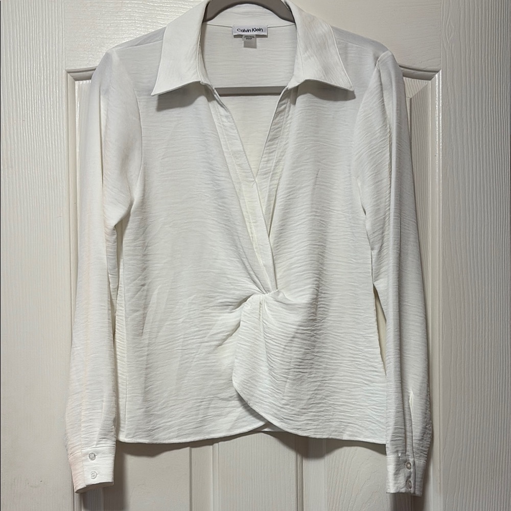 Calvin Klein Women's Cream Twist Front Blouse